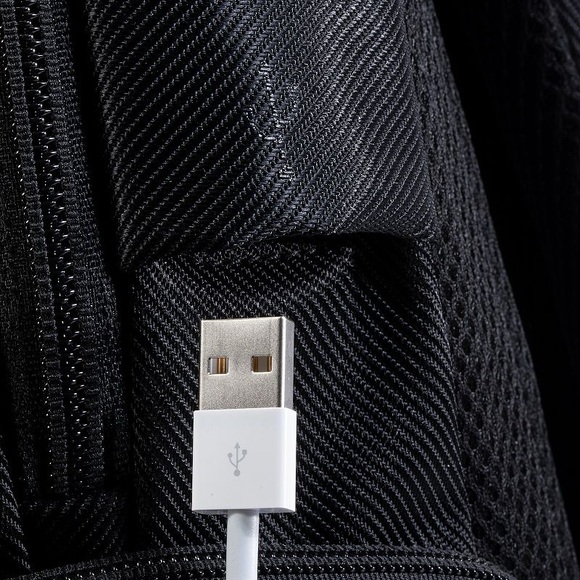 Ricardo Beverly Hills Rodeo Drive 2.0 Convertible Backpack - Picture 9 of 13